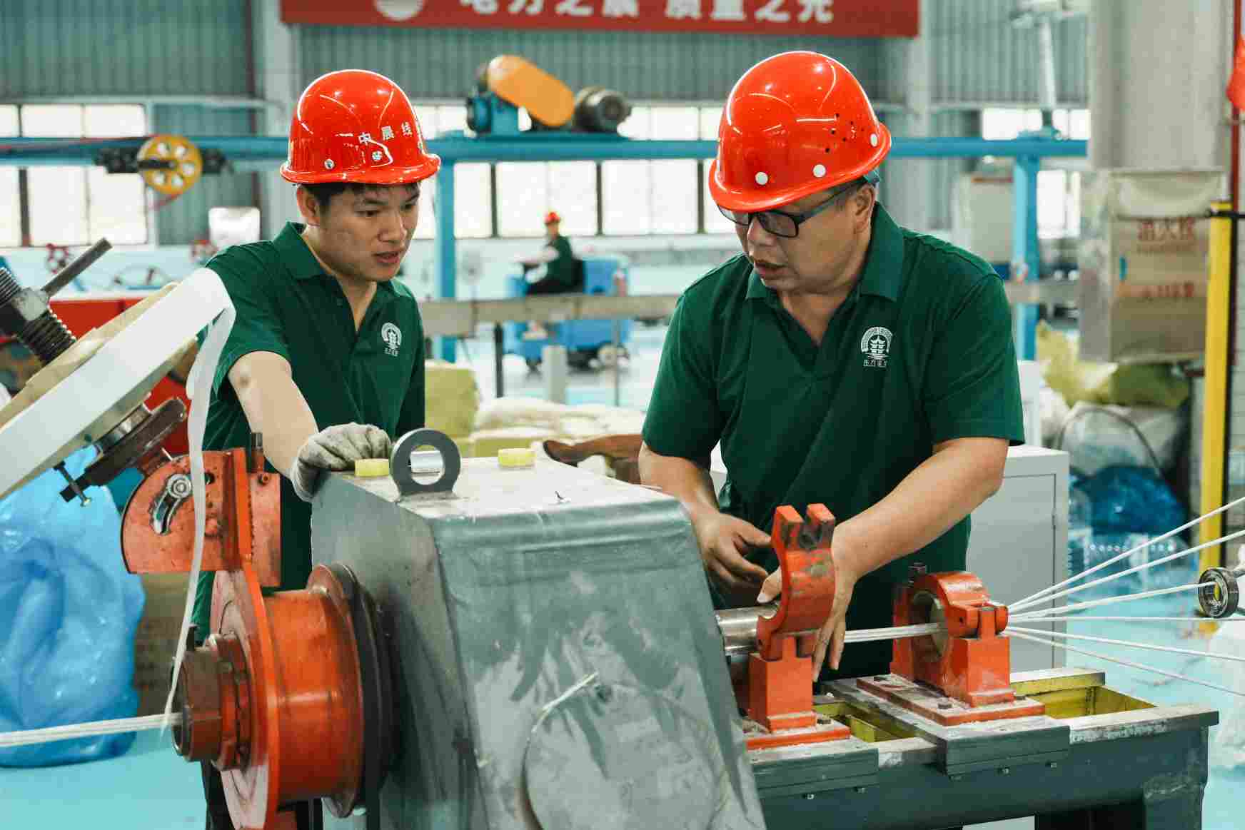 低烟无卤阻燃电缆：安全与性能兼具的电力传输新选择